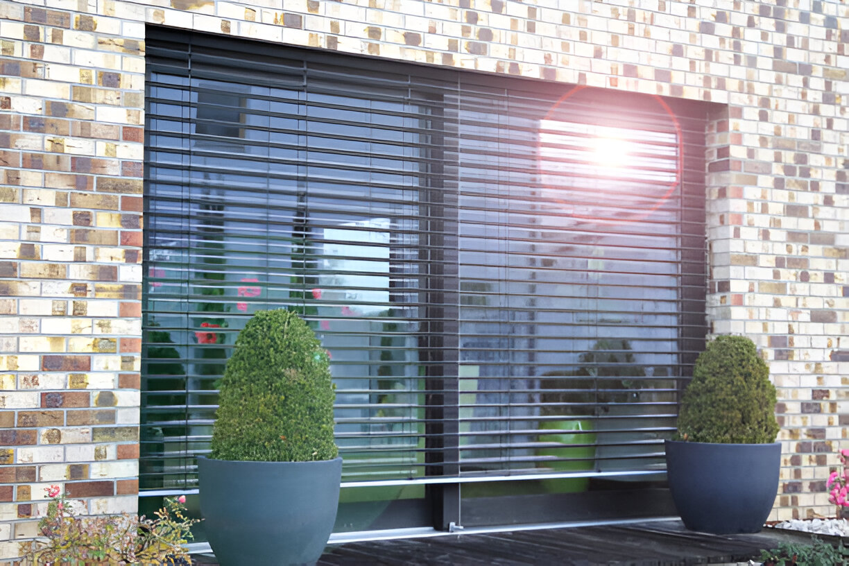 Miamis Best Blinds | Perfect Bedroom Curtains: Lengths, Rod Heights & Styles window curtains